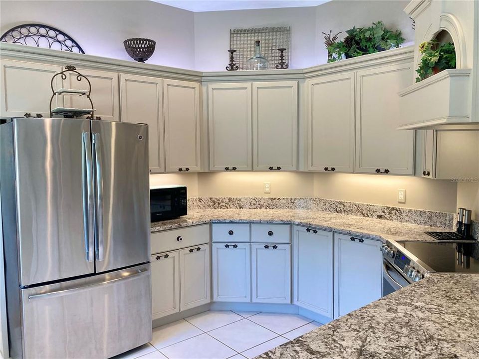 待售: $479,000 (2 贝兹, 2 浴室, 2790 平方英尺)