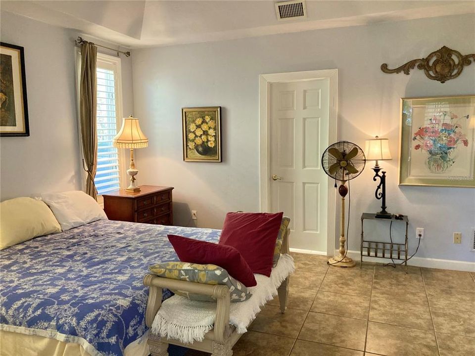 待售: $479,000 (2 贝兹, 2 浴室, 2790 平方英尺)