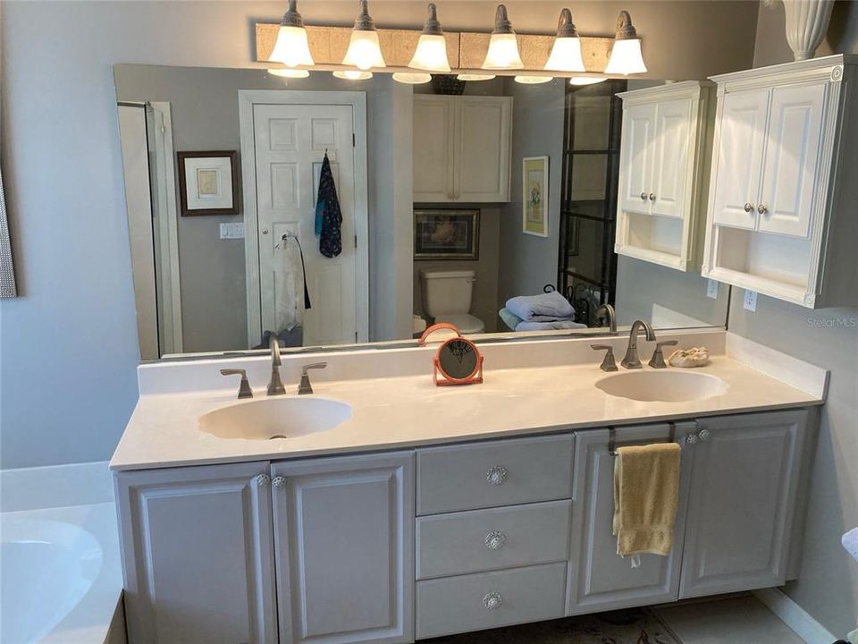 待售: $479,000 (2 贝兹, 2 浴室, 2790 平方英尺)