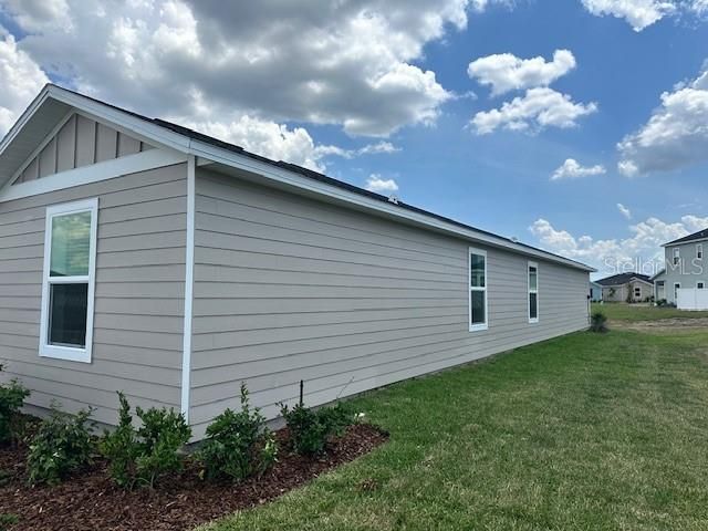 出租: $2,450 (4 贝兹, 3 浴室, 2172 平方英尺)