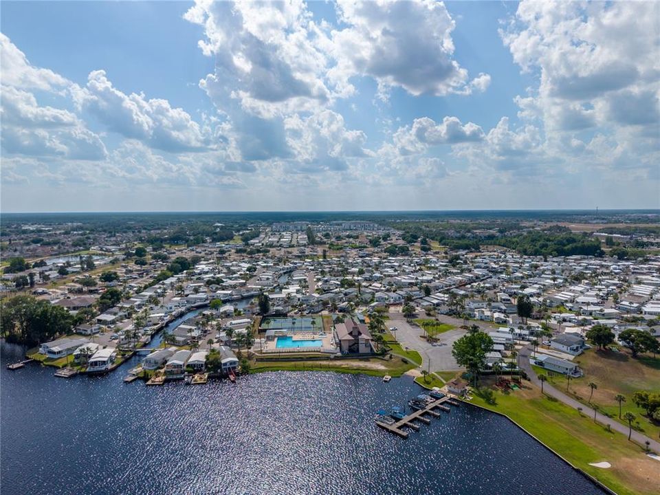 На продажу: $132,500 (1 спален, 1 ванн, 676 Квадратных фут)