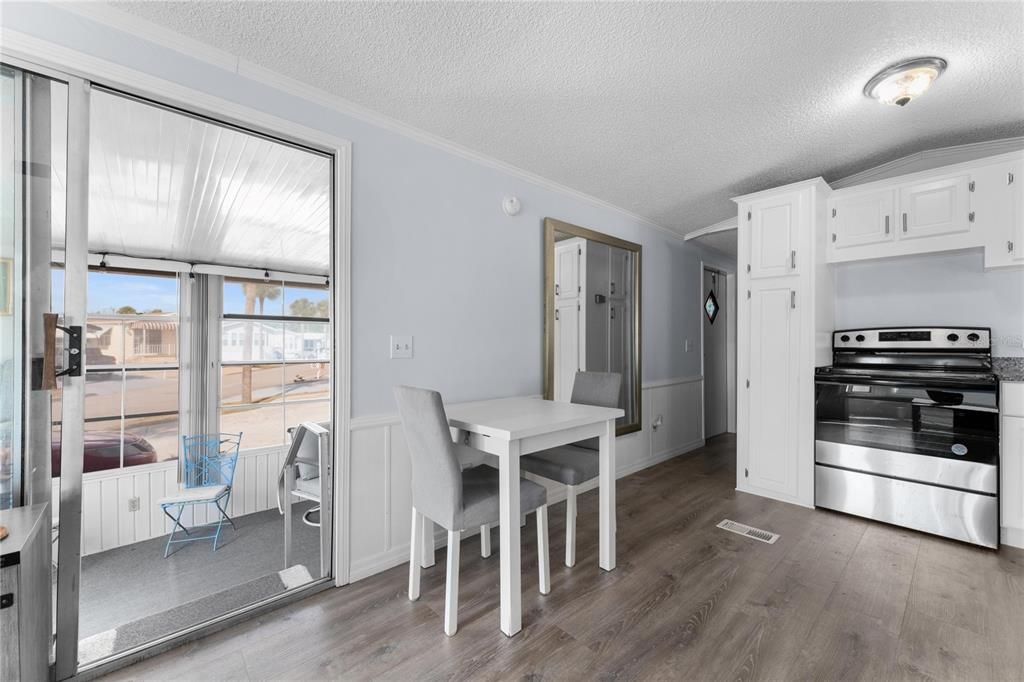 На продажу: $132,500 (1 спален, 1 ванн, 676 Квадратных фут)