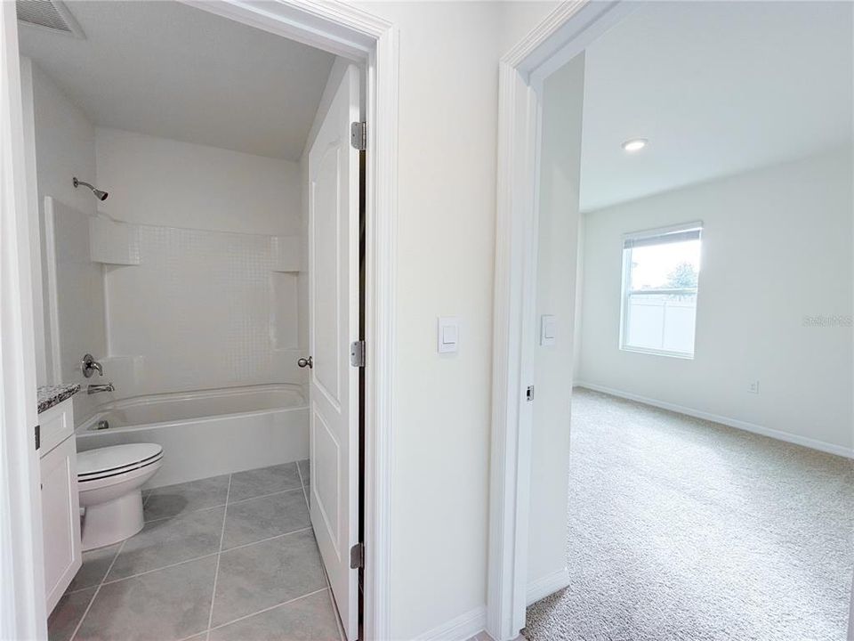 For Rent: $2,700 (5 beds, 3 baths, 2626 Square Feet)