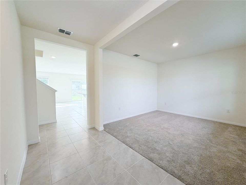 For Rent: $2,700 (5 beds, 3 baths, 2626 Square Feet)