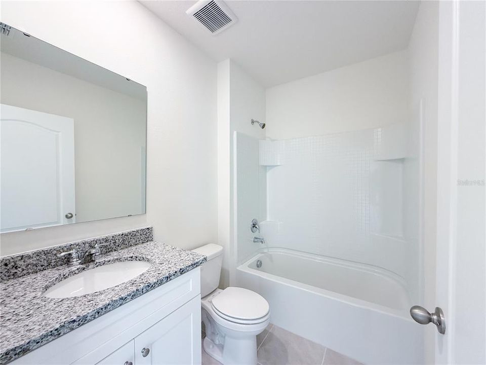 For Rent: $2,700 (5 beds, 3 baths, 2626 Square Feet)