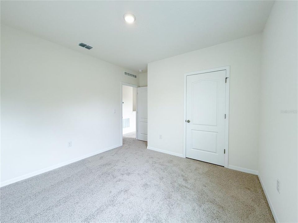 For Rent: $2,700 (5 beds, 3 baths, 2626 Square Feet)