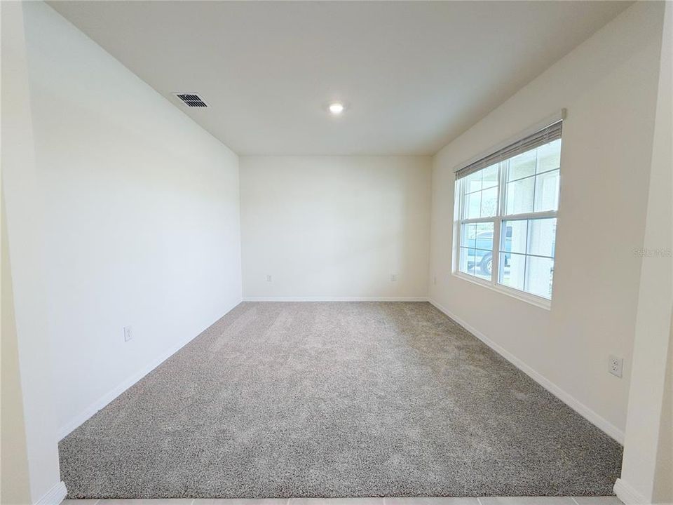 For Rent: $2,700 (5 beds, 3 baths, 2626 Square Feet)