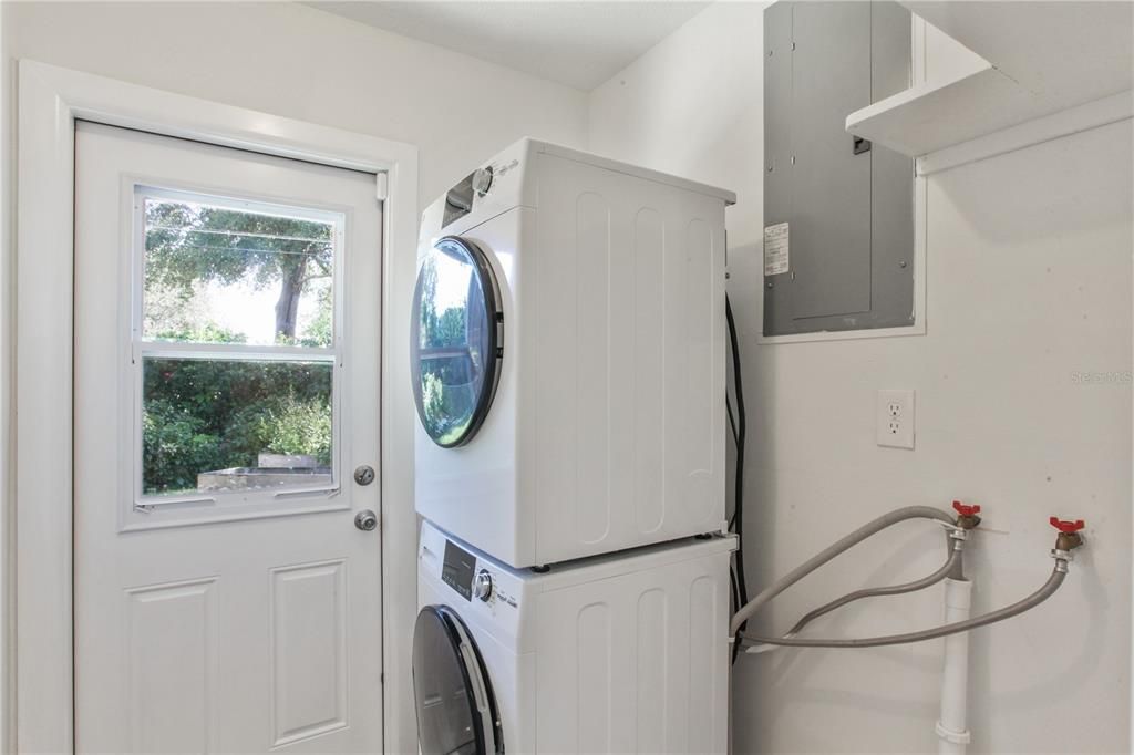 For Sale: $529,000 (4 beds, 2 baths, 1680 Square Feet)