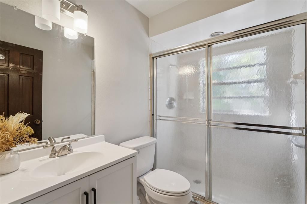 Active With Contract: $295,000 (3 beds, 2 baths, 1708 Square Feet)
