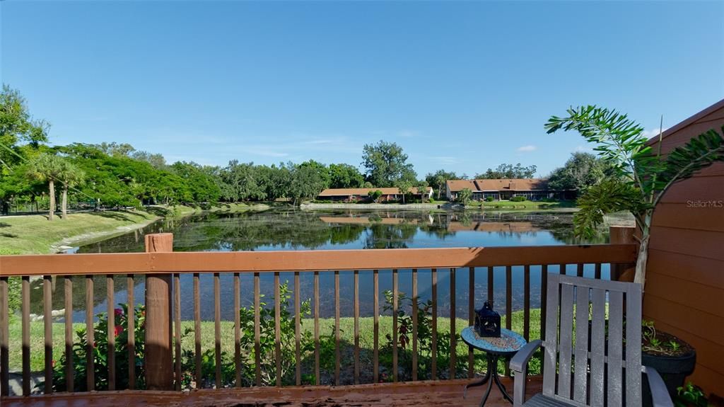 For Sale: $335,000 (2 beds, 2 baths, 1100 Square Feet)