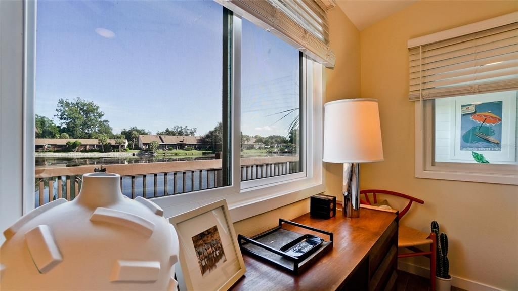 For Sale: $335,000 (2 beds, 2 baths, 1100 Square Feet)