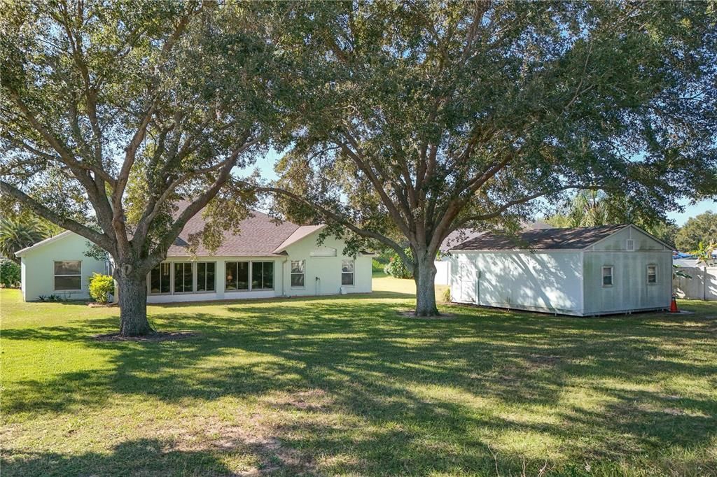 合同活跃: $375,000 (3 贝兹, 2 浴室, 1915 平方英尺)