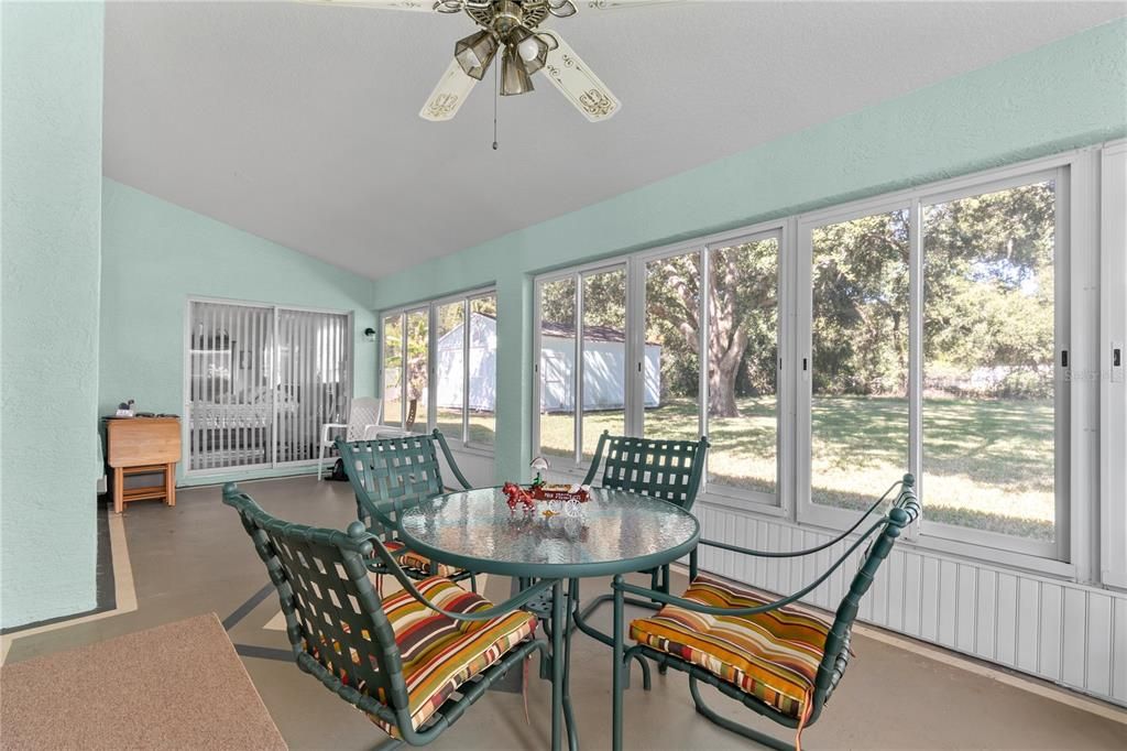 合同活跃: $375,000 (3 贝兹, 2 浴室, 1915 平方英尺)