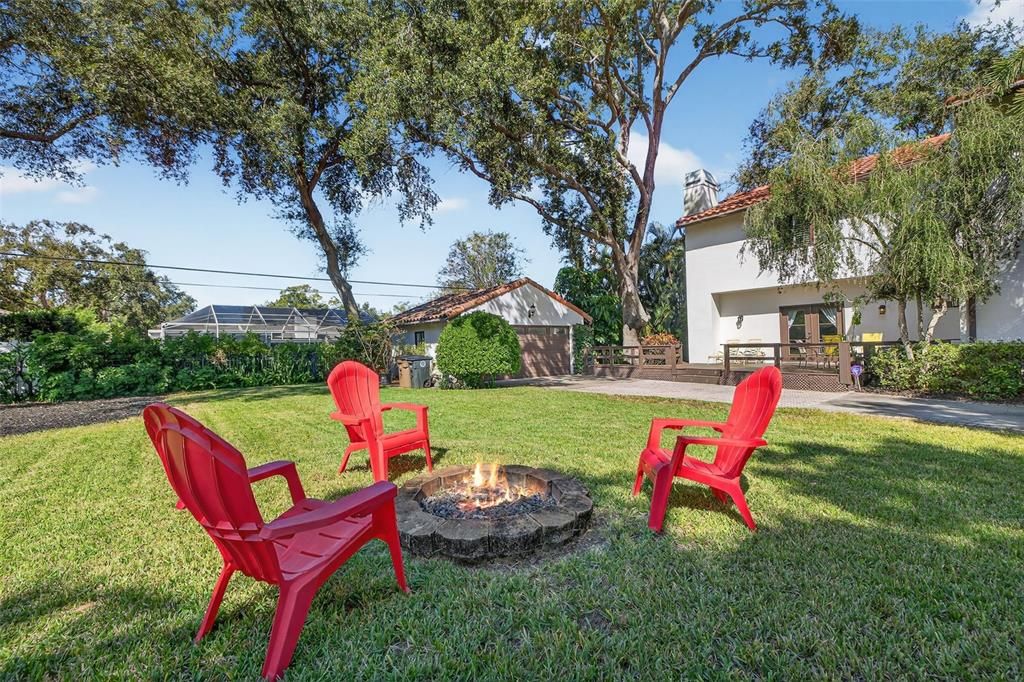 Activo con contrato: $1,295,000 (4 camas, 3 baños, 3010 Pies cuadrados)