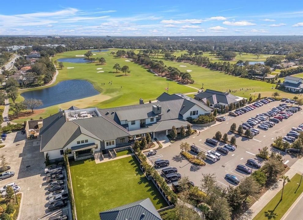 Activo con contrato: $1,295,000 (4 camas, 3 baños, 3010 Pies cuadrados)