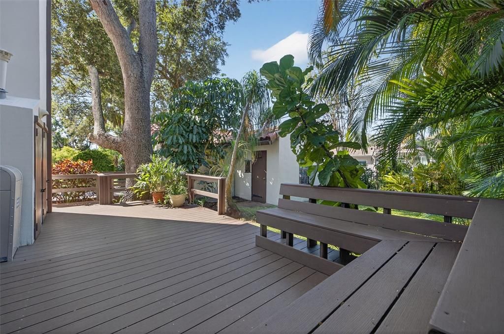 Activo con contrato: $1,295,000 (4 camas, 3 baños, 3010 Pies cuadrados)