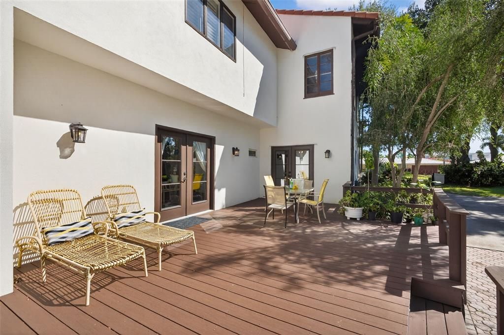 Activo con contrato: $1,295,000 (4 camas, 3 baños, 3010 Pies cuadrados)