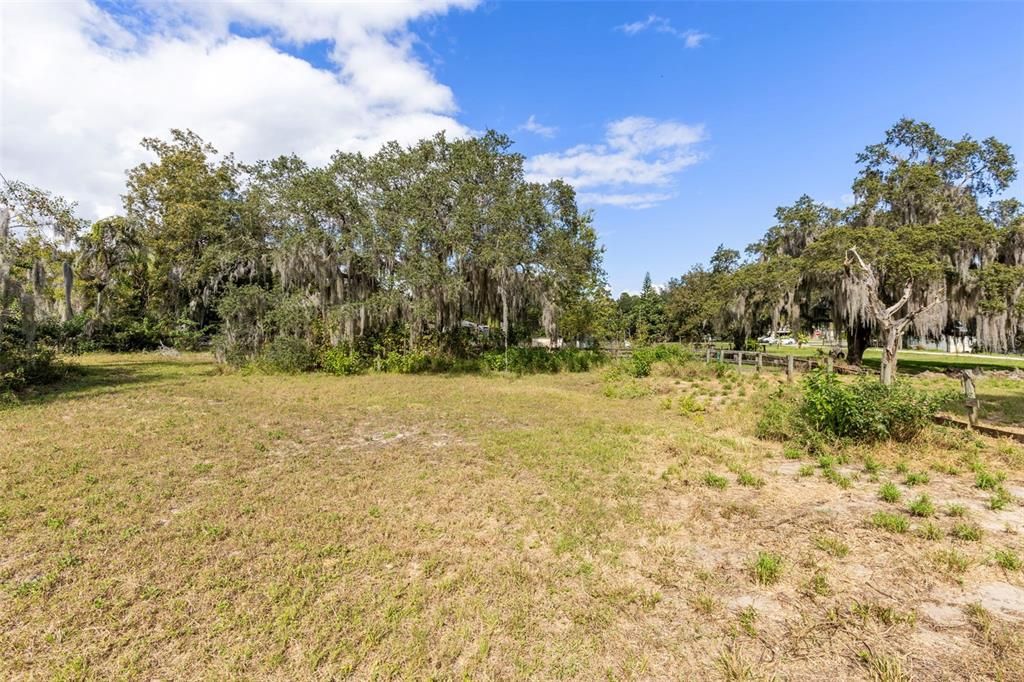 For Sale: $269,900 (4 beds, 2 baths, 1712 Square Feet)