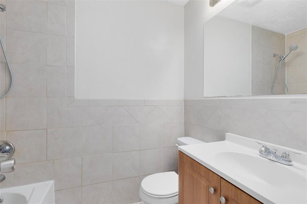 For Sale: $269,900 (4 beds, 2 baths, 1712 Square Feet)