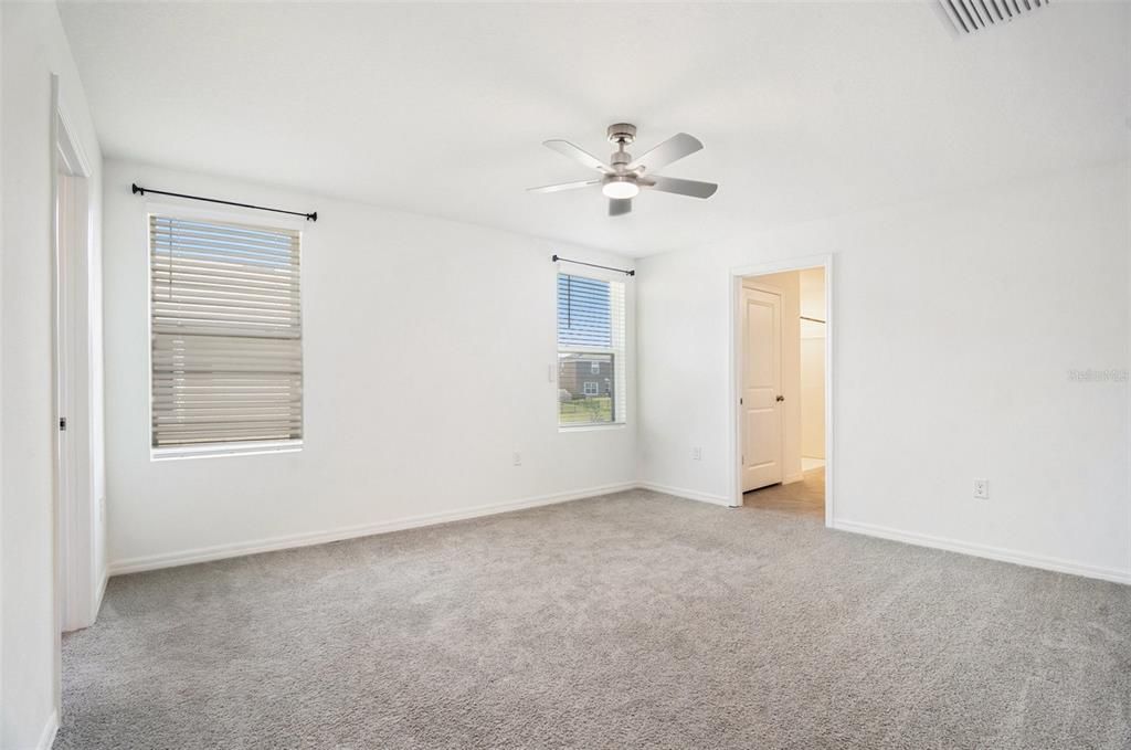 出租: $2,350 (4 贝兹, 2 浴室, 2364 平方英尺)