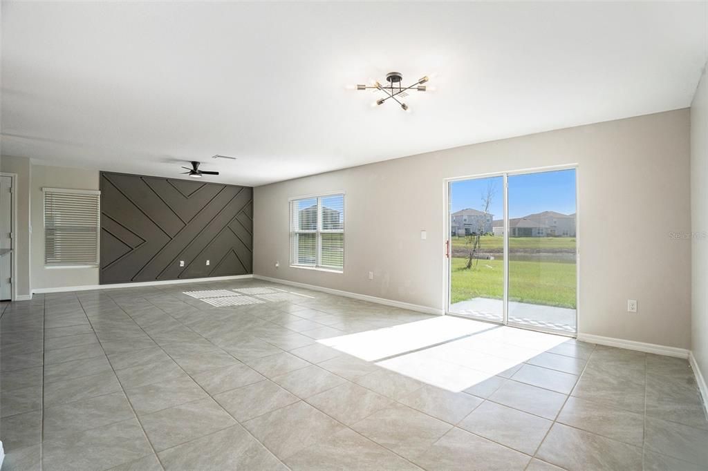 出租: $2,350 (4 贝兹, 2 浴室, 2364 平方英尺)