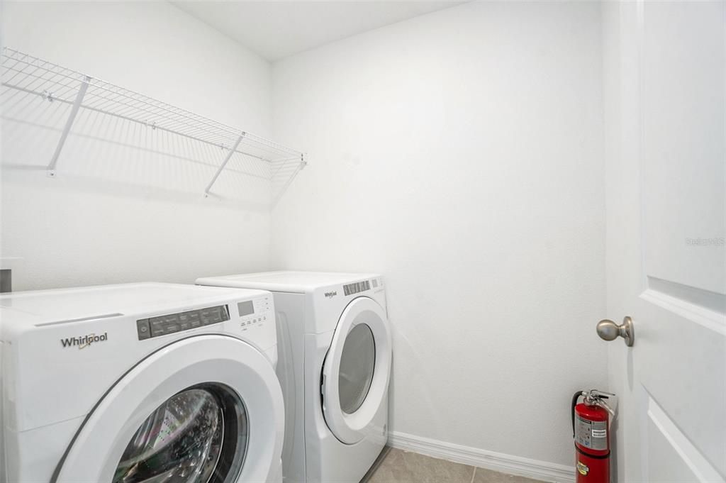 出租: $2,350 (4 贝兹, 2 浴室, 2364 平方英尺)