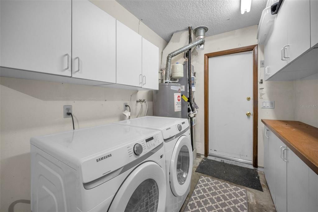 合同活跃: $535,000 (3 贝兹, 2 浴室, 1328 平方英尺)