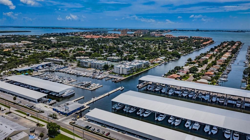 合同活跃: $535,000 (3 贝兹, 2 浴室, 1328 平方英尺)