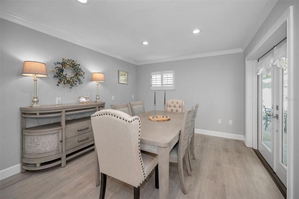 合同活跃: $535,000 (3 贝兹, 2 浴室, 1328 平方英尺)