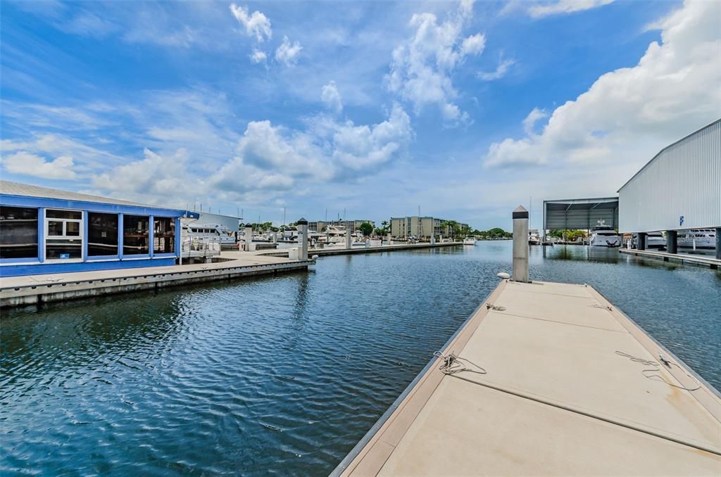 合同活跃: $535,000 (3 贝兹, 2 浴室, 1328 平方英尺)