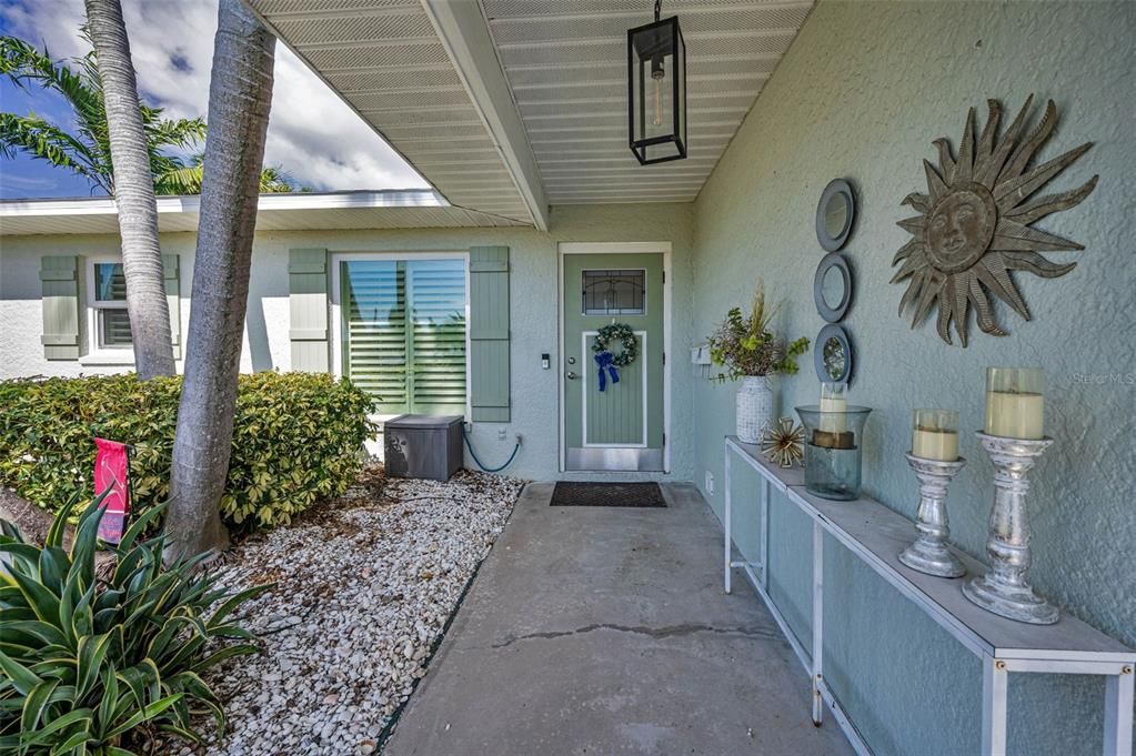 合同活跃: $535,000 (3 贝兹, 2 浴室, 1328 平方英尺)