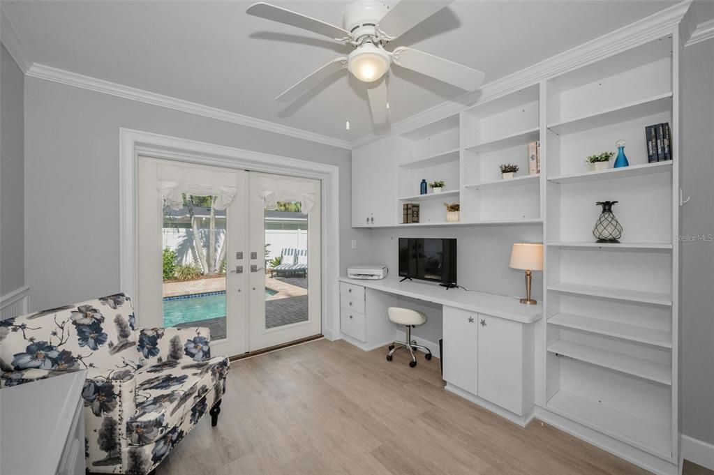 合同活跃: $535,000 (3 贝兹, 2 浴室, 1328 平方英尺)