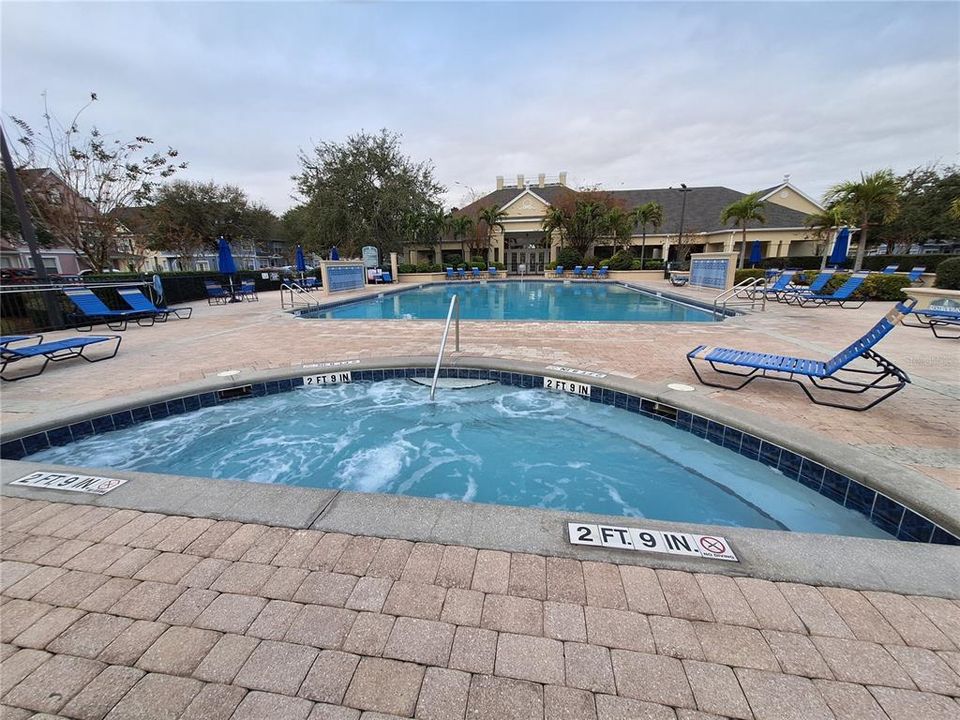 出租: $2,100 (3 贝兹, 2 浴室, 1296 平方英尺)