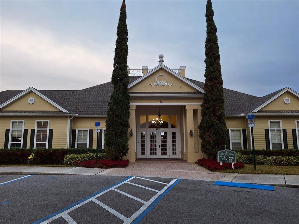 出租: $2,100 (3 贝兹, 2 浴室, 1296 平方英尺)