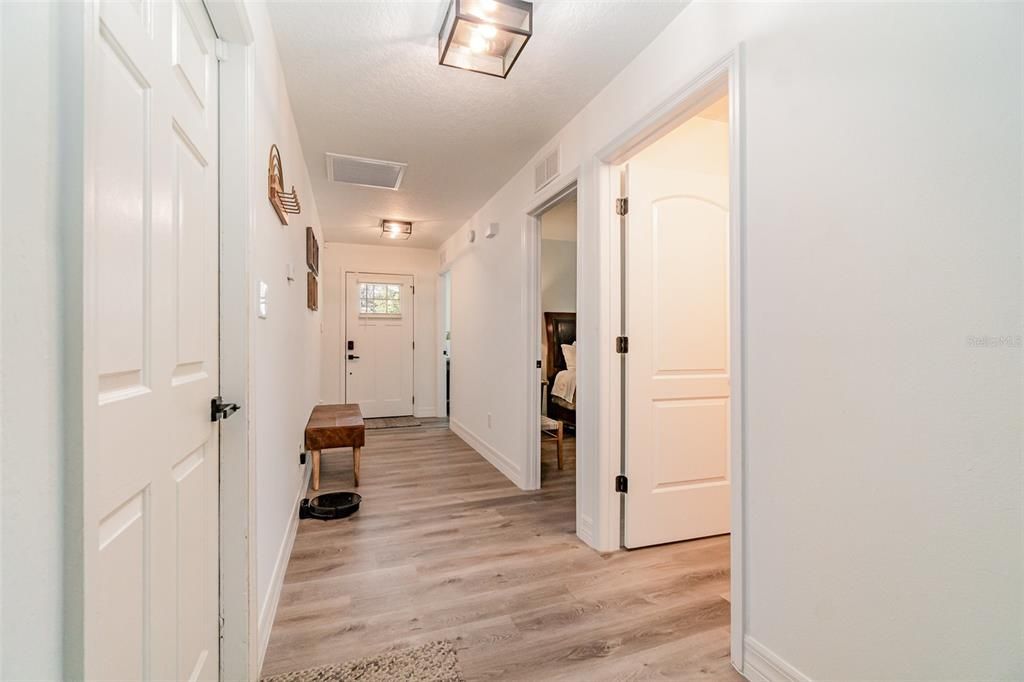 En Venta: $330,000 (3 camas, 2 baños, 1342 Pies cuadrados)