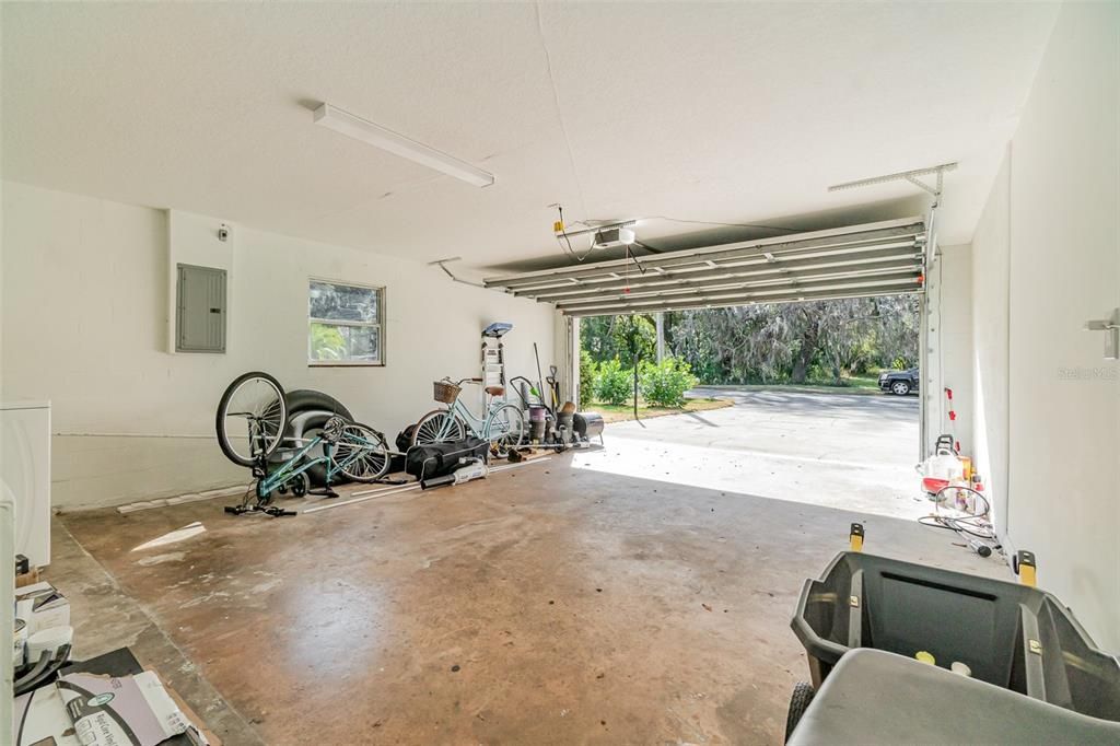 En Venta: $330,000 (3 camas, 2 baños, 1342 Pies cuadrados)