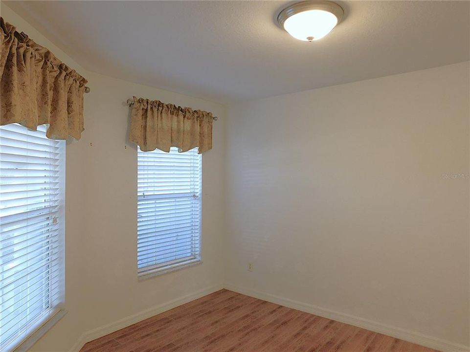 For Sale: $364,900 (4 beds, 2 baths, 2170 Square Feet)