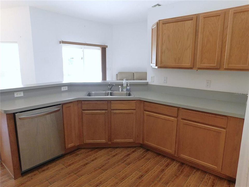 For Sale: $364,900 (4 beds, 2 baths, 2170 Square Feet)