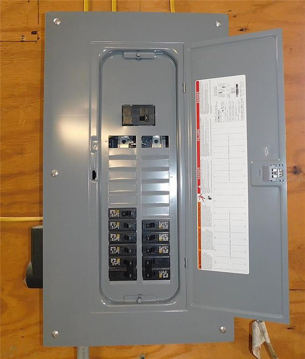 For Sale: $364,900 (4 beds, 2 baths, 2170 Square Feet)