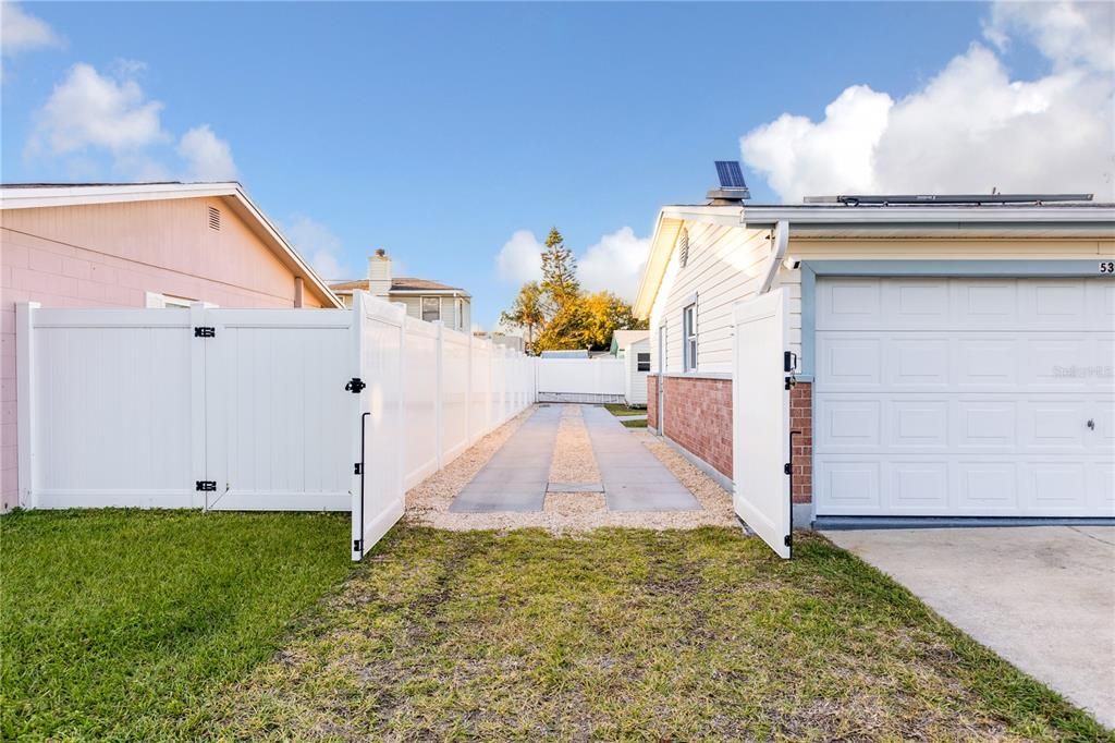 待售: $275,000 (3 贝兹, 2 浴室, 1134 平方英尺)