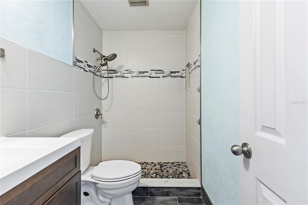 待售: $275,000 (3 贝兹, 2 浴室, 1134 平方英尺)