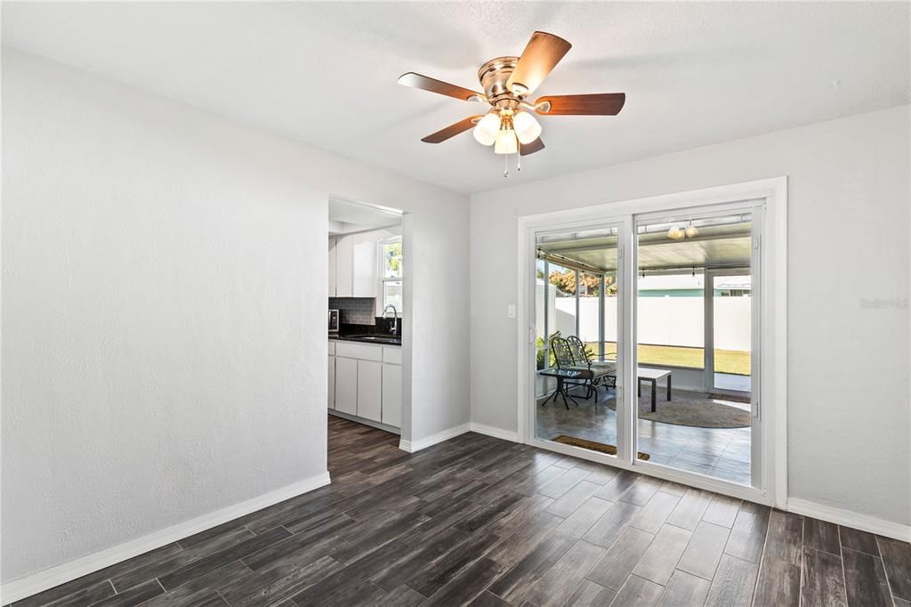 待售: $275,000 (3 贝兹, 2 浴室, 1134 平方英尺)