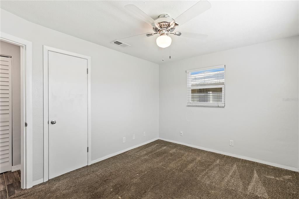 待售: $275,000 (3 贝兹, 2 浴室, 1134 平方英尺)