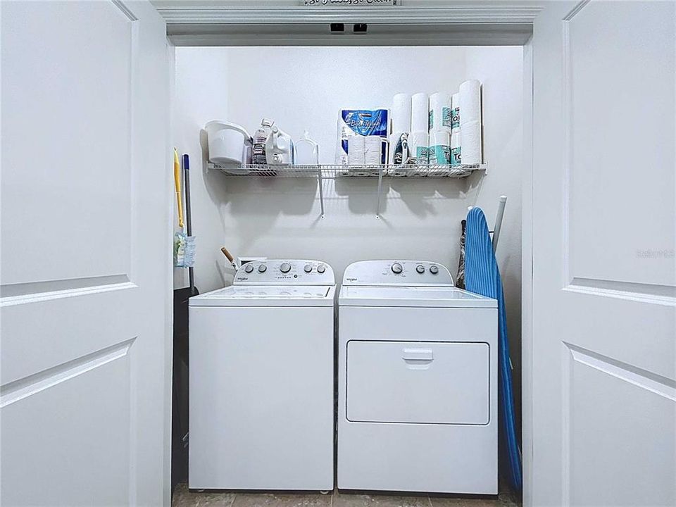 En Venta: $365,000 (3 camas, 2 baños, 1565 Pies cuadrados)