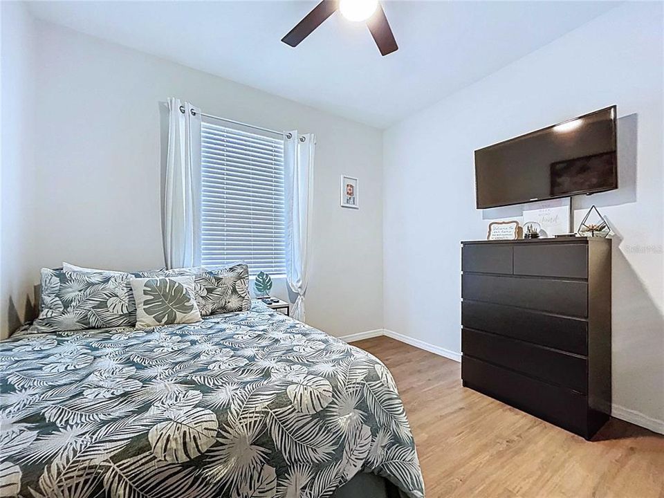 En Venta: $365,000 (3 camas, 2 baños, 1565 Pies cuadrados)