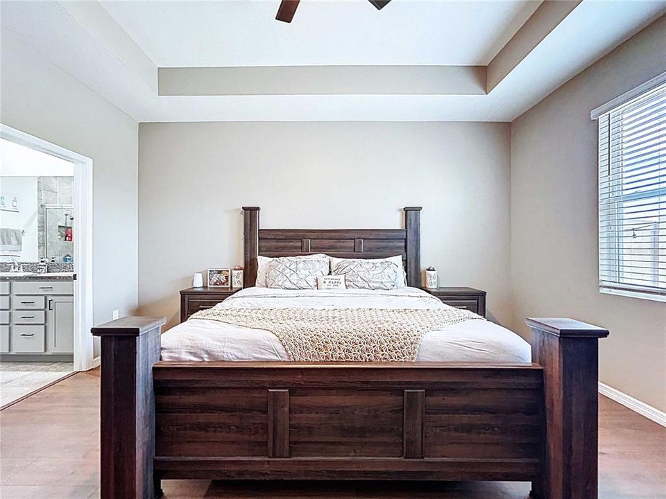 En Venta: $365,000 (3 camas, 2 baños, 1565 Pies cuadrados)