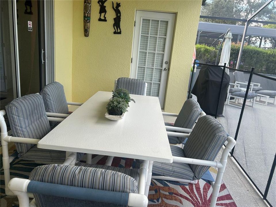 For Sale: $390,000 (4 beds, 3 baths, 1833 Square Feet)