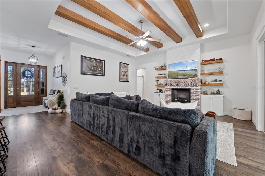 Active With Contract: $795,000 (4 beds, 2 baths, 2700 Square Feet)