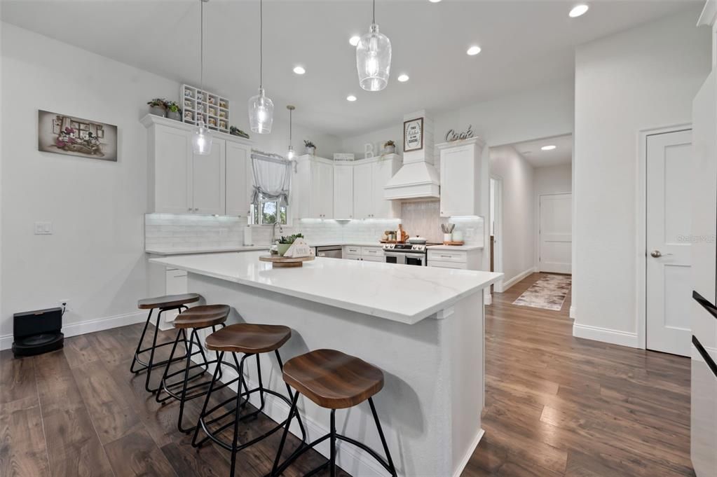 Active With Contract: $795,000 (4 beds, 2 baths, 2700 Square Feet)