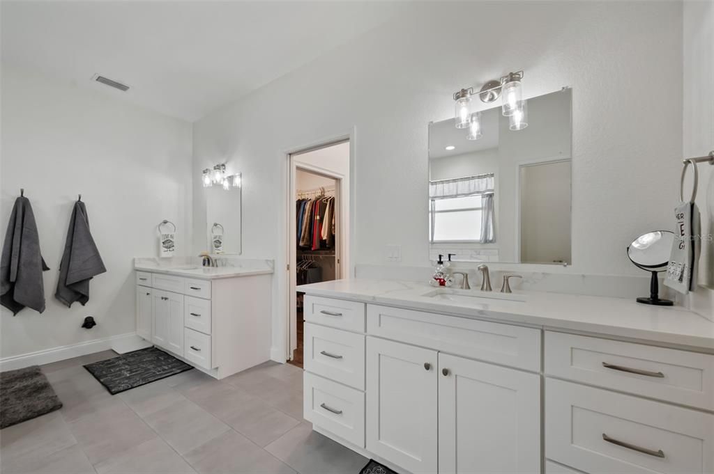 Active With Contract: $795,000 (4 beds, 2 baths, 2700 Square Feet)